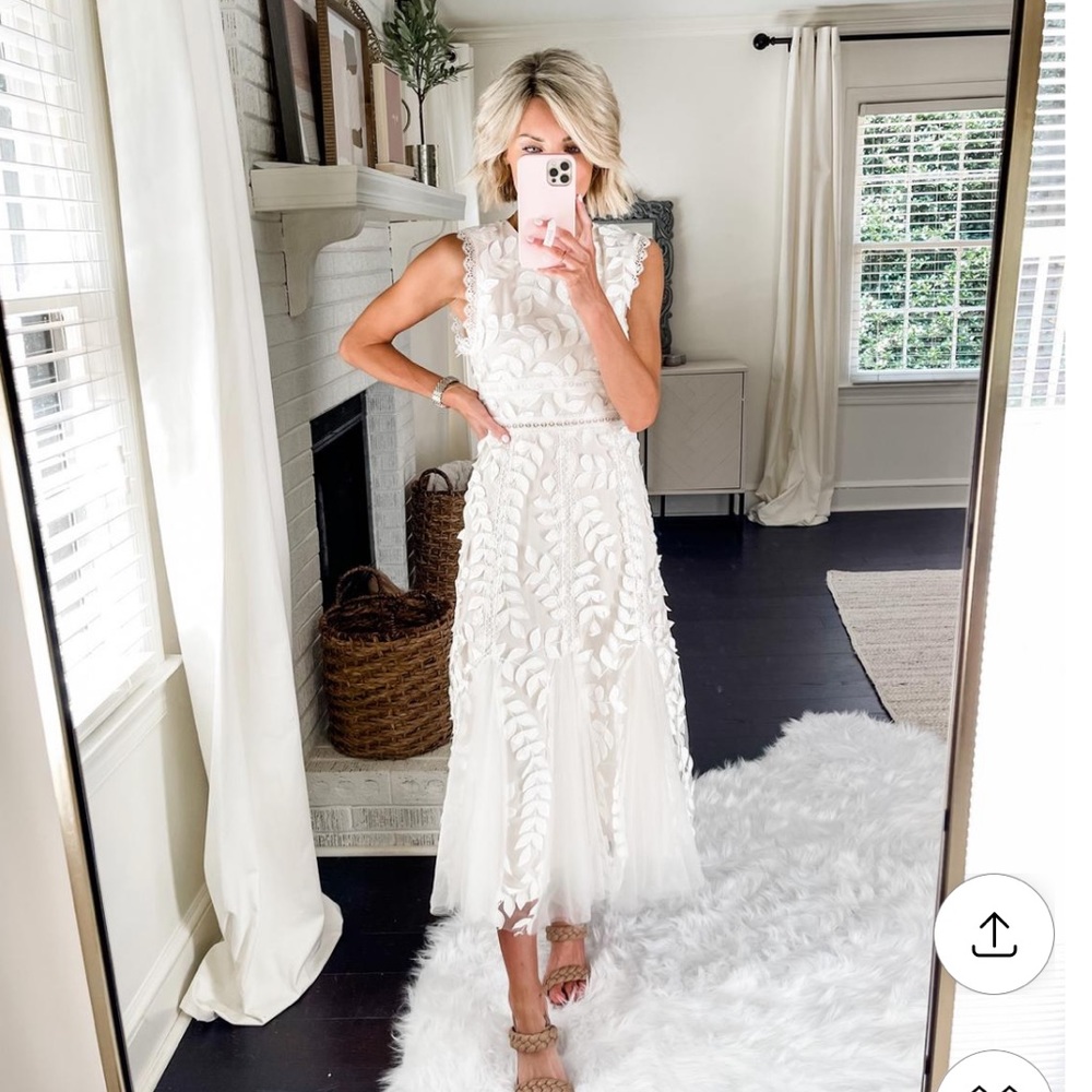 Started With A Kiss Ivory Lace Midi Dress size medium Reddress